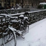 sotto casa. la neve a coperto boulevard saint martin.